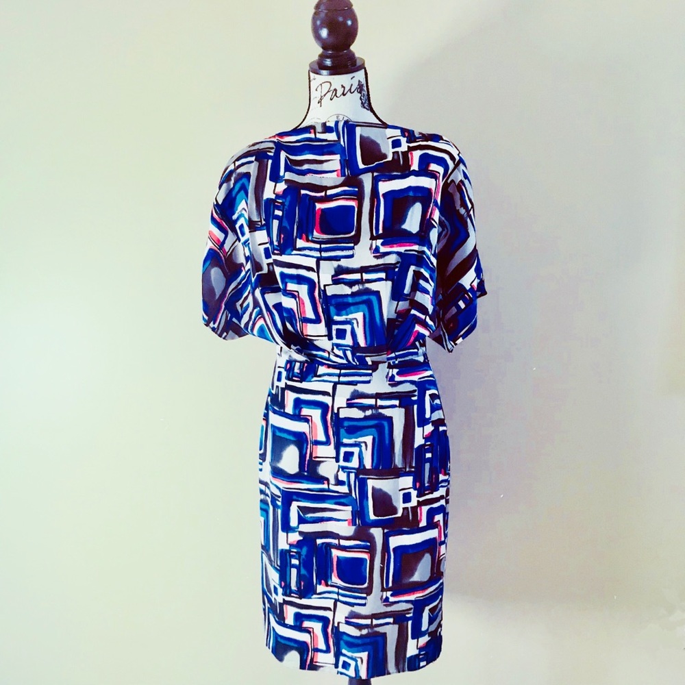 Poleci Multi Color Pattern Dress Size 6